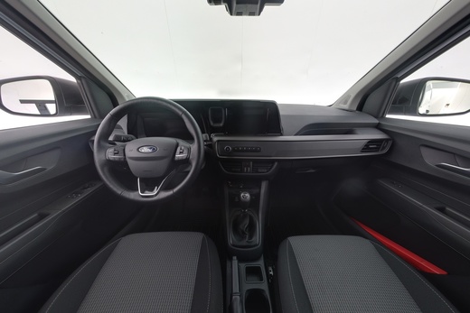 Ford Transit Courier vaihtoauto