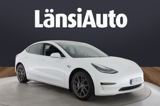 Tesla Model 3 vaihtoauto