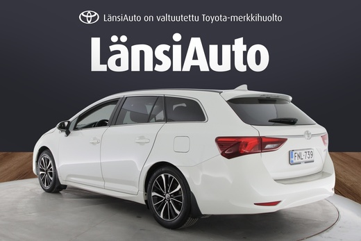 Toyota Avensis vaihtoauto