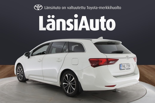 Toyota Avensis vaihtoauto
