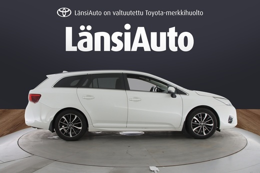 Toyota Avensis vaihtoauto