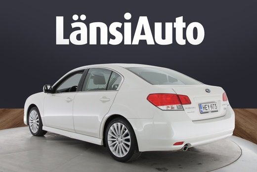 Subaru Legacy vaihtoauto