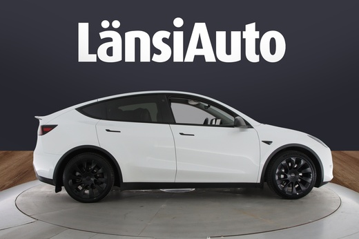 Tesla Model Y vaihtoauto