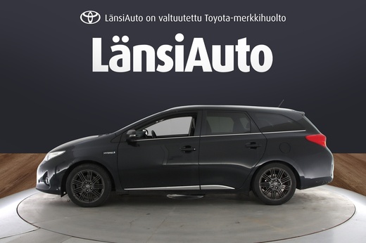 Toyota Auris vaihtoauto