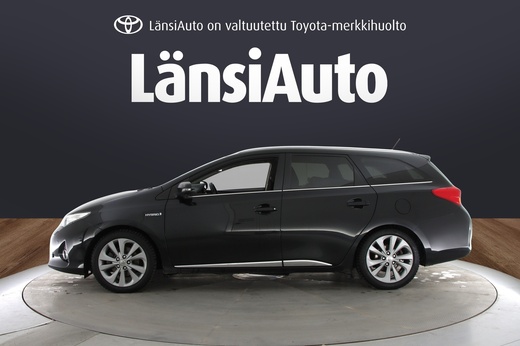 Toyota Auris vaihtoauto
