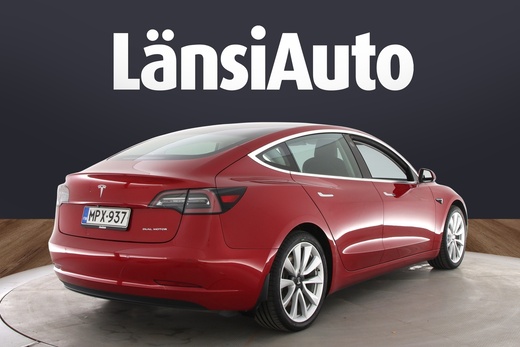 Tesla Model 3 vaihtoauto