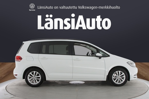 Volkswagen Touran vaihtoauto