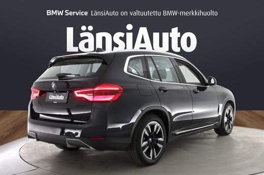 BMW iX3 vaihtoauto