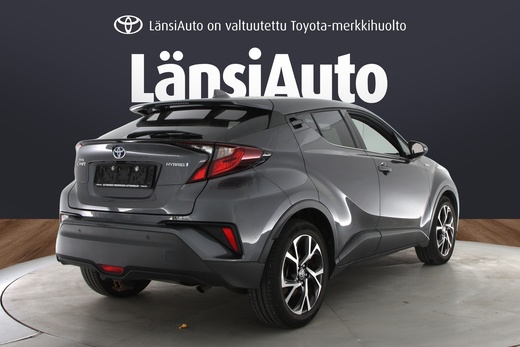Toyota C-HR vaihtoauto