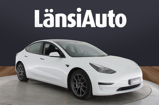 Tesla Model 3 vaihtoauto
