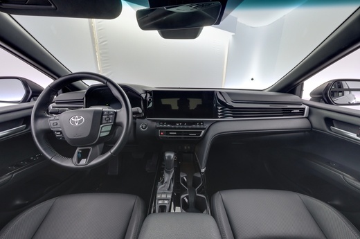 Toyota Camry vaihtoauto