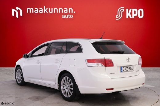 Toyota Avensis vaihtoauto