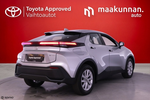 Toyota C-HR vaihtoauto