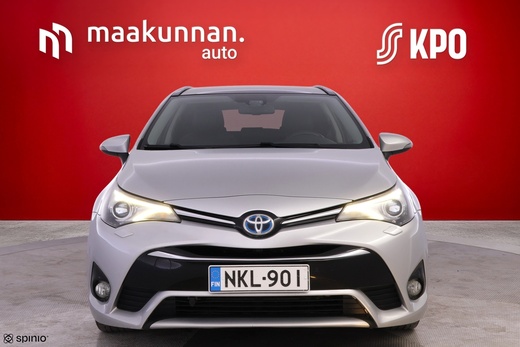 Toyota Avensis vaihtoauto