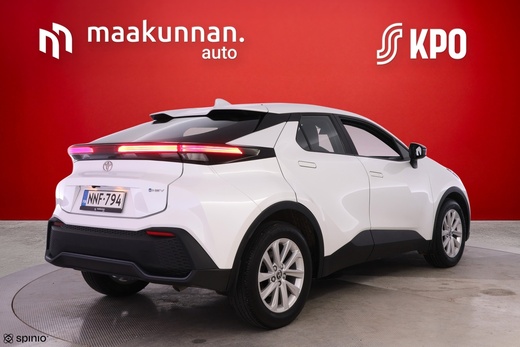 Toyota C-HR vaihtoauto