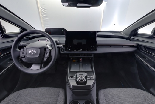 Toyota bZ4X vaihtoauto
