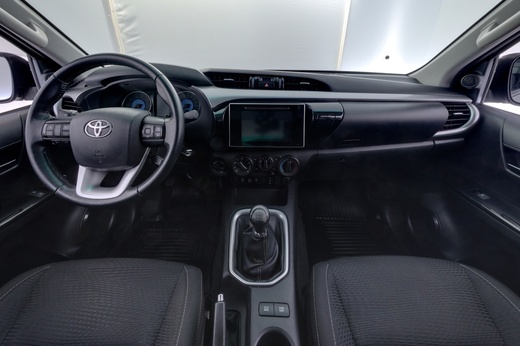 Toyota Hilux vaihtoauto