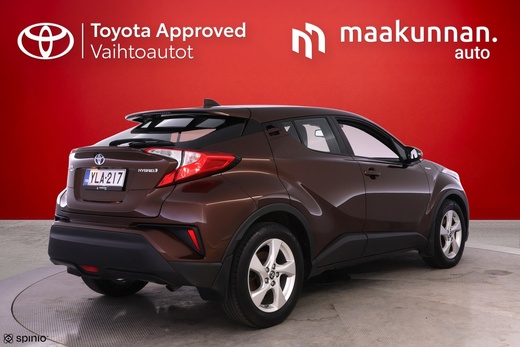 Toyota C-HR vaihtoauto