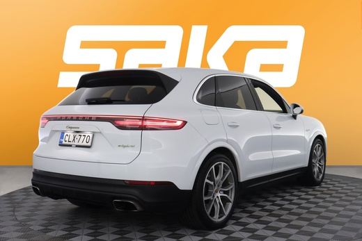 Porsche Cayenne vaihtoauto