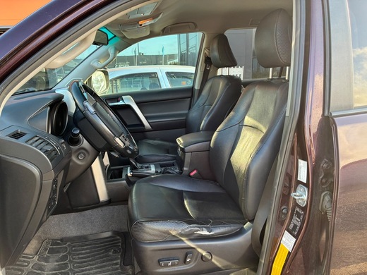 Toyota Land Cruiser vaihtoauto
