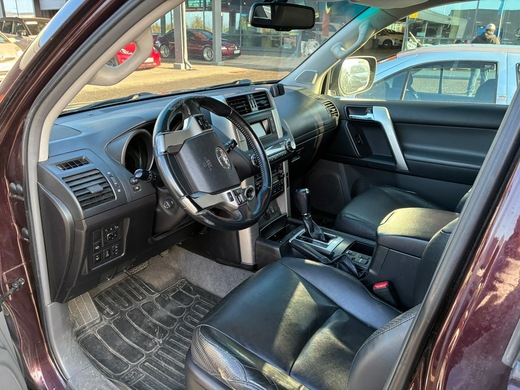Toyota Land Cruiser vaihtoauto