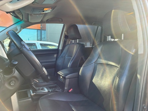 Toyota Land Cruiser vaihtoauto