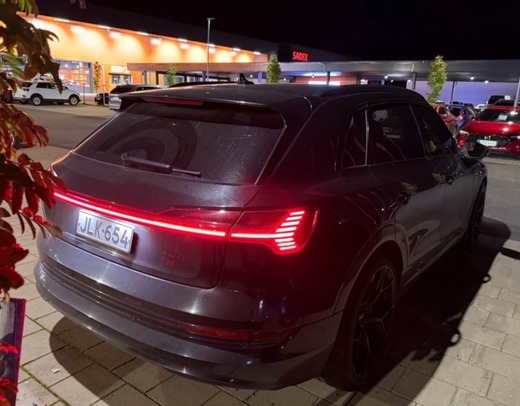 Audi e-tron vaihtoauto