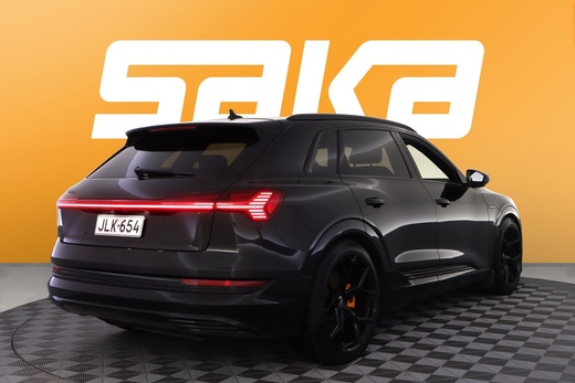 Audi e-tron vaihtoauto