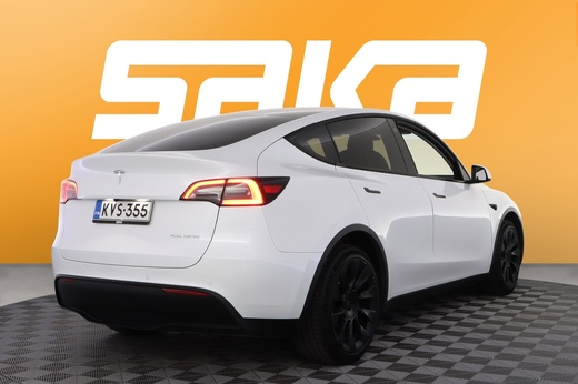 Tesla Model Y vaihtoauto