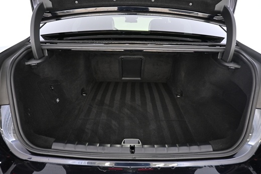 BMW i7 vaihtoauto