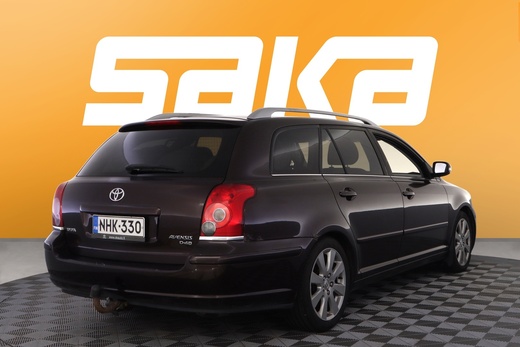 Toyota Avensis vaihtoauto