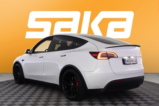 Tesla Model Y vaihtoauto