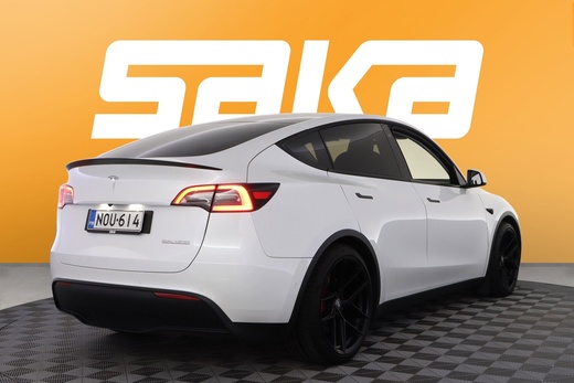Tesla Model Y vaihtoauto