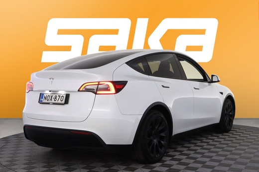 Tesla Model Y vaihtoauto