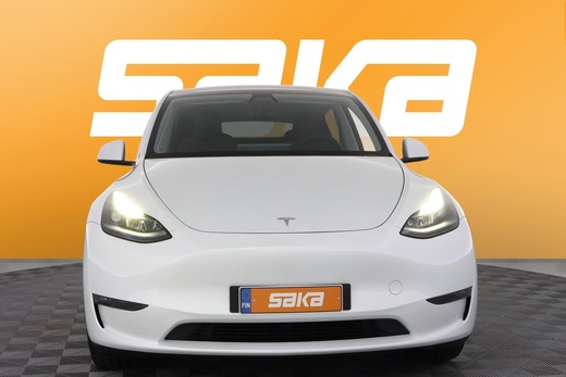 Tesla Model Y vaihtoauto