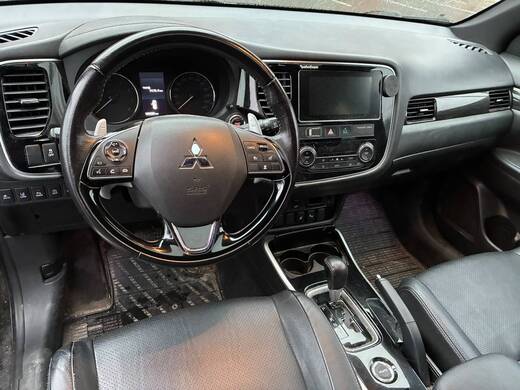 Mitsubishi Outlander vaihtoauto