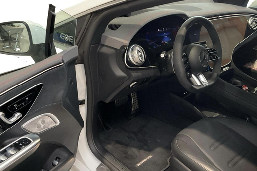Mercedes-Benz EQE vaihtoauto