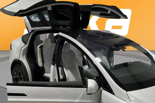 Tesla Model X vaihtoauto