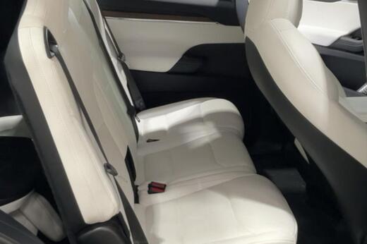 Tesla Model X vaihtoauto