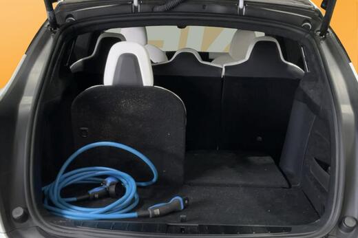 Tesla Model X vaihtoauto