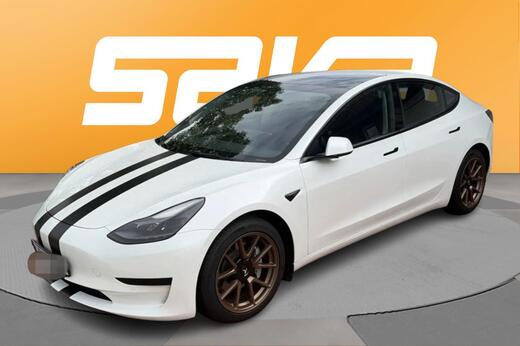 Tesla Model 3 vaihtoauto