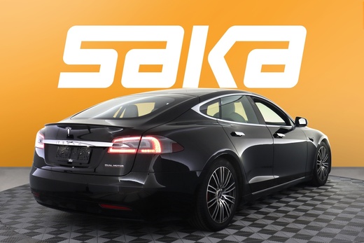 Tesla Model S vaihtoauto
