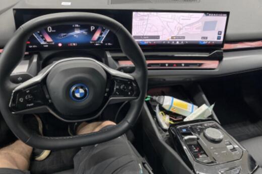 BMW i5 vaihtoauto