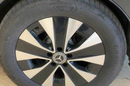 Mercedes-Benz EQV vaihtoauto