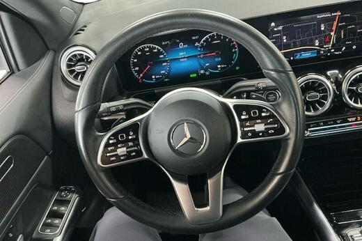 Mercedes-Benz GLA vaihtoauto
