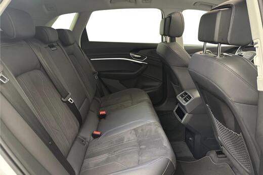 Audi Q8 e-tron vaihtoauto