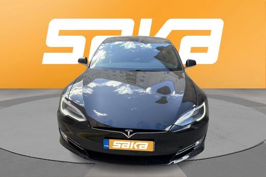 Tesla Model S vaihtoauto