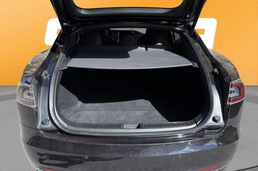 Tesla Model S vaihtoauto