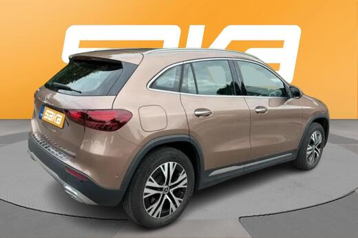 Mercedes-Benz GLA vaihtoauto