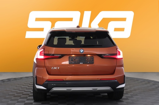 BMW iX1 vaihtoauto